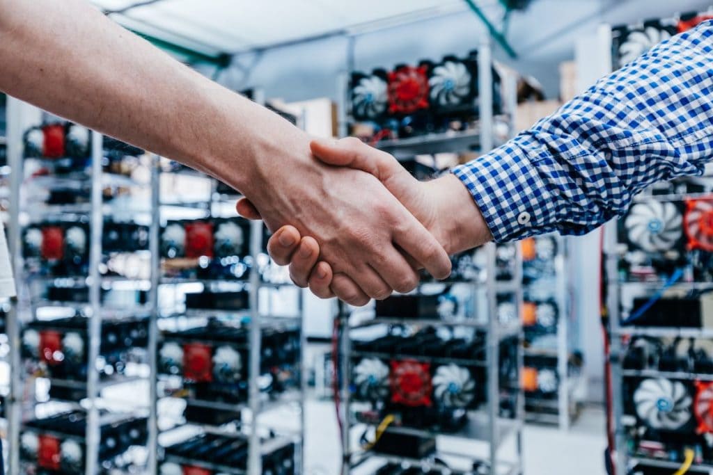 mining Durch eine gründliche Prüfung des Vertrags können Betrugsversuche umgangen werden.